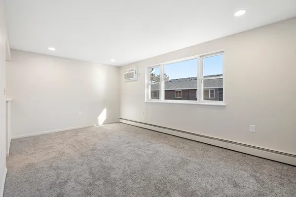 $2,250 | 9 Dyer Court, Unit A5, Danvers, MA 01923