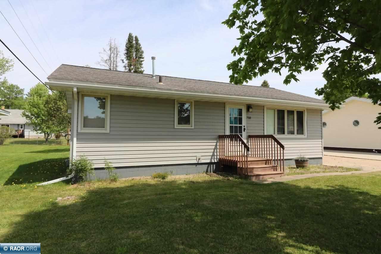 710 Summit Street Aurora, MN 55705 - Photo 3 of 28