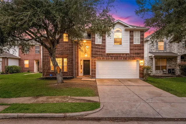 $340,000 | 1730 Carriage Run Court, Fresno, TX 77545