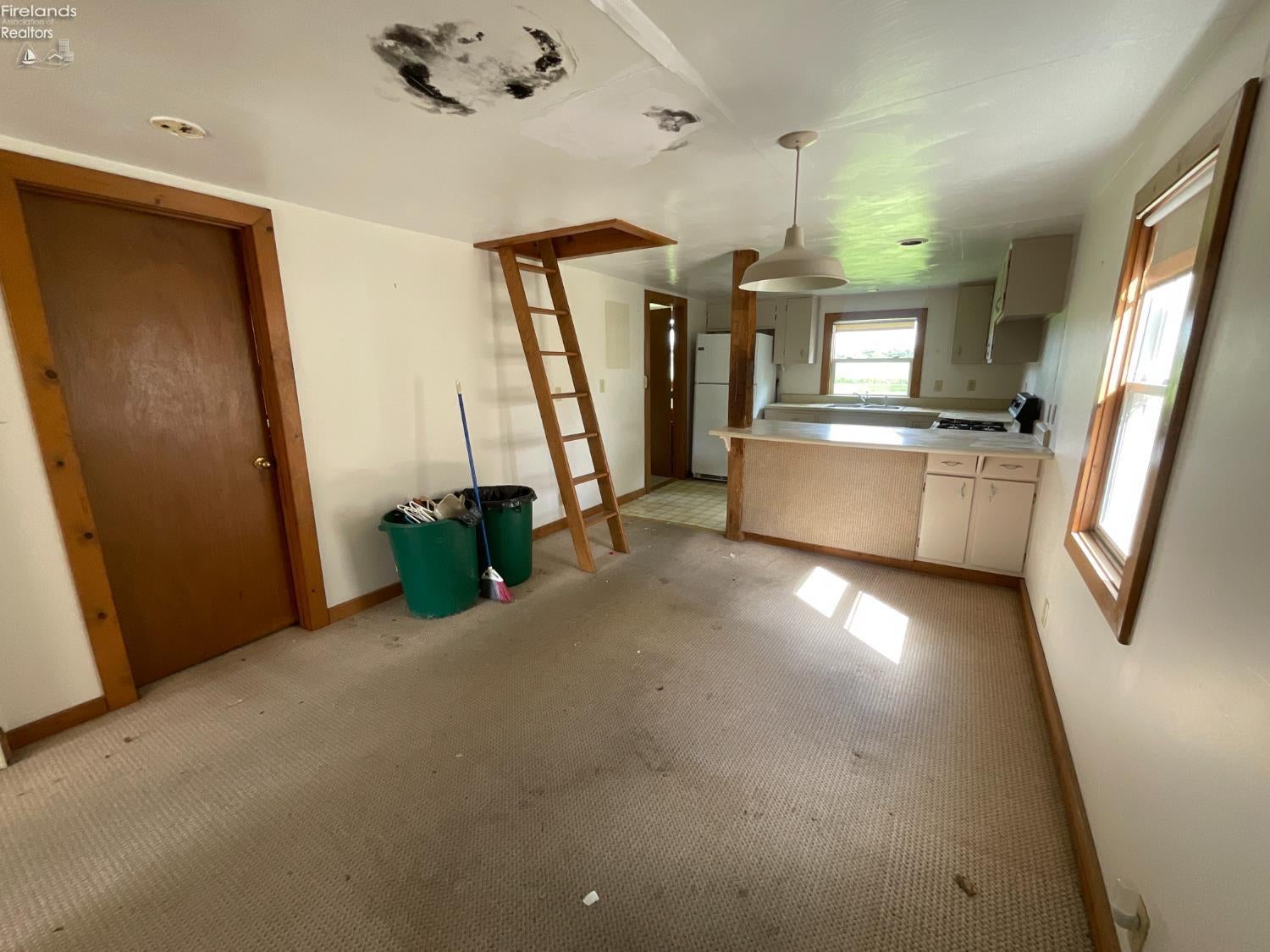 306 East Ream Road Fremont, OH 43420 - Photo 8 of 22 Gallery Image 8