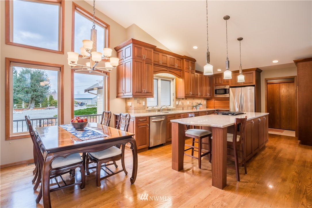 2767 Douglas Road Ferndale, WA 98248 - Photo 8 of 25 Gallery Image 8