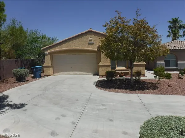 $2,200 | 10680 Foggy Glen Avenue, Las Vegas, NV 89135