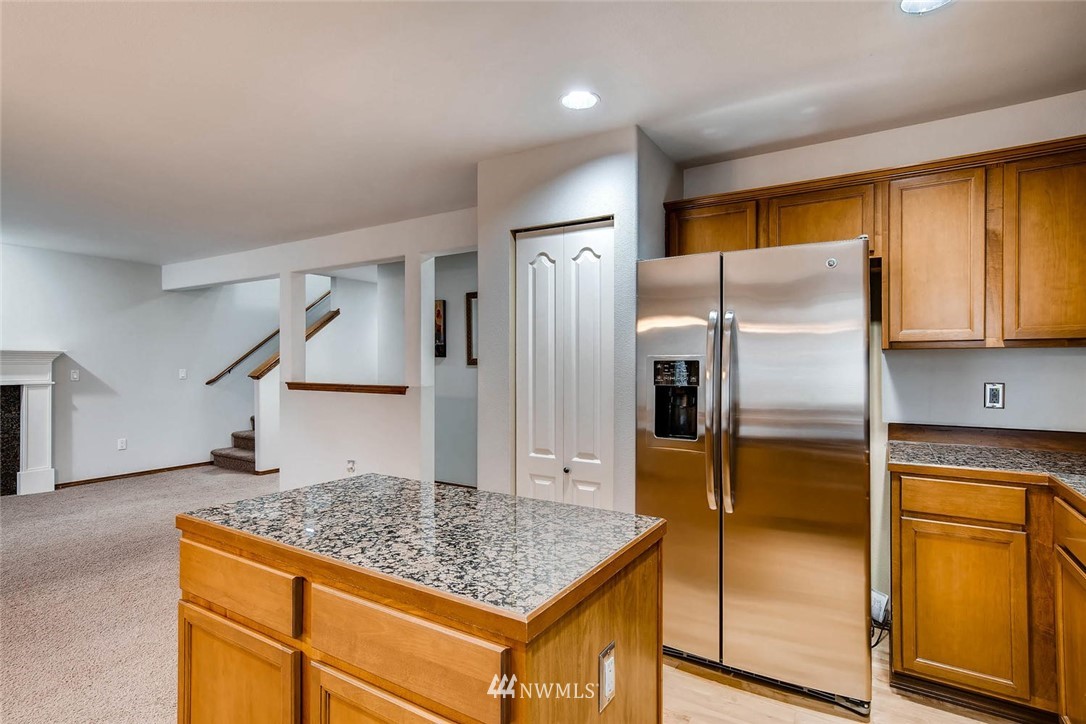 202 196th Place Southwest Bothell, WA 98012 - Photo 10 of 25