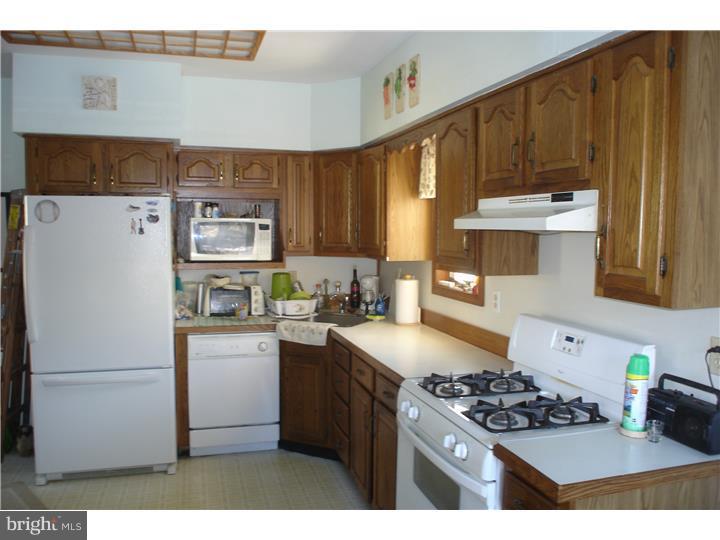 89 Chews Landing Road Clementon, NJ 08021 - Photo 5 of 13 Kitchen
