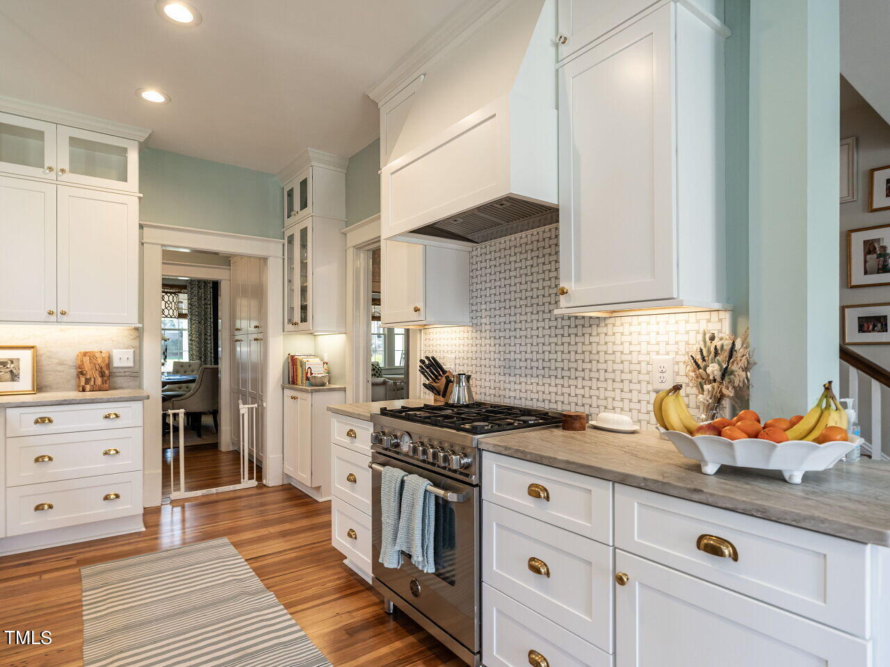 2406 Fairview Road Raleigh, NC 27608 - Photo 9 of 28 012-1280x960-kitchen