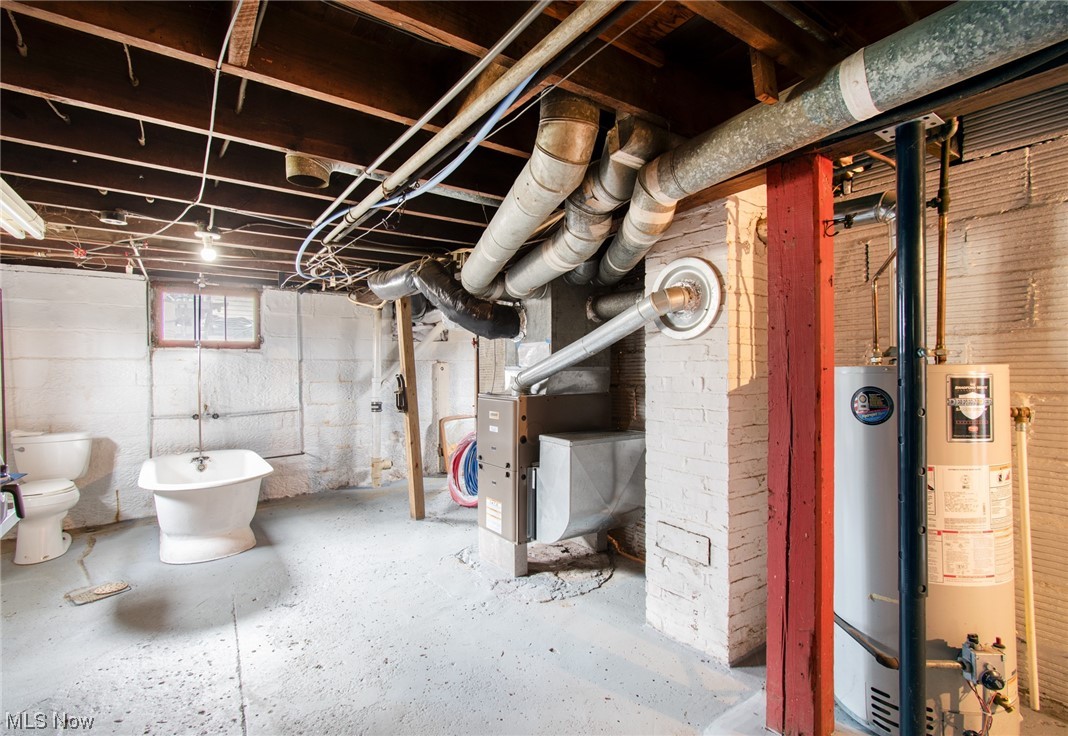 204 South Raccoon Road Youngstown, OH 44515 - Photo 19 of 25 Basement bathroom