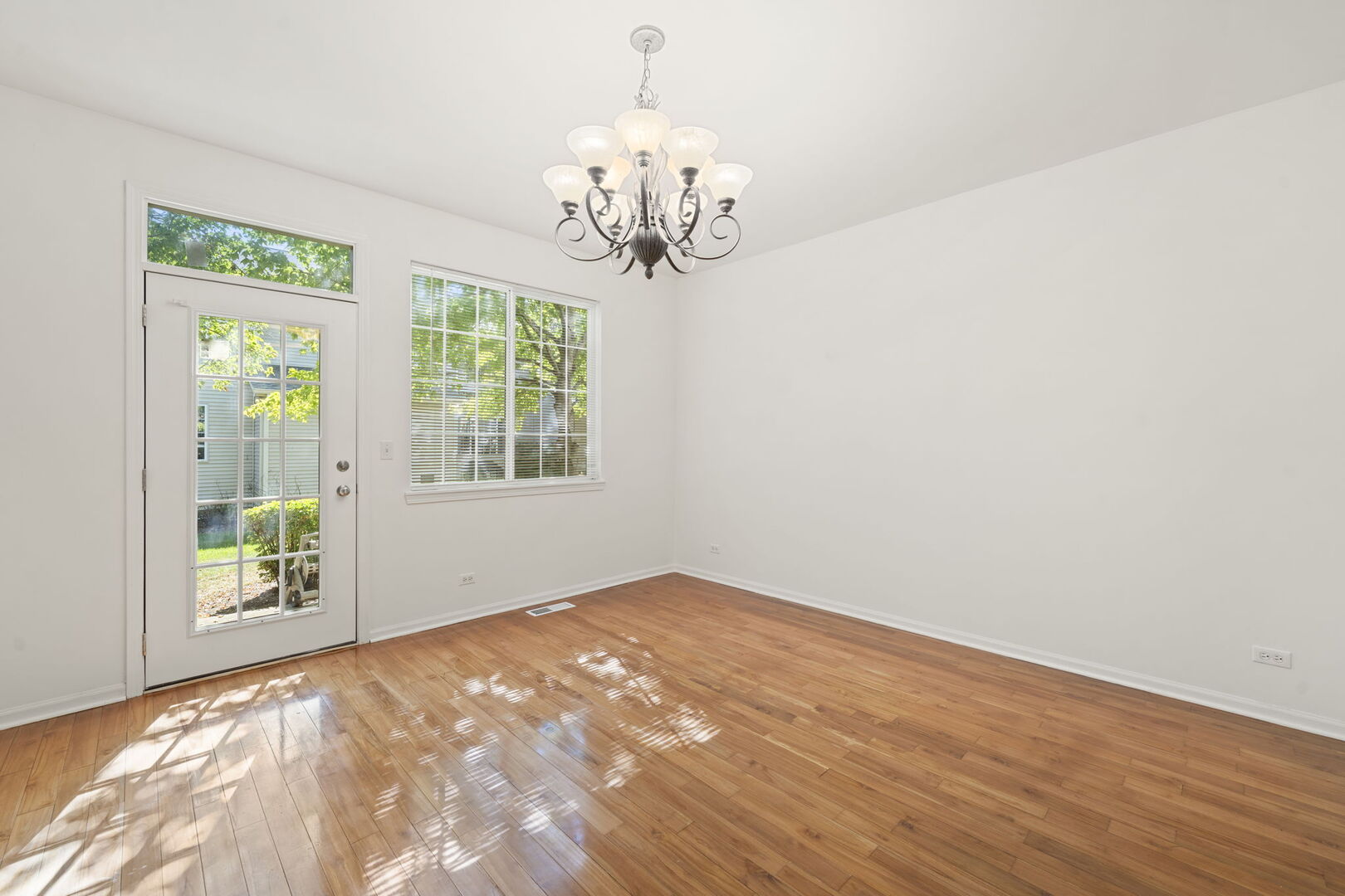 11 Bitter Spring Court Algonquin, IL 60102 - Photo 7 of 35