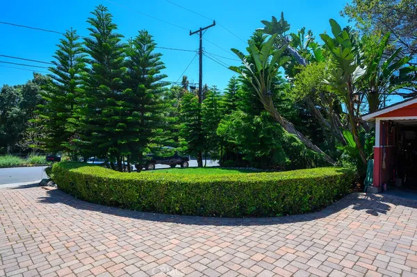 $2,100,000 | 703 Manzanita Avenue, Sierra Madre, CA 91024