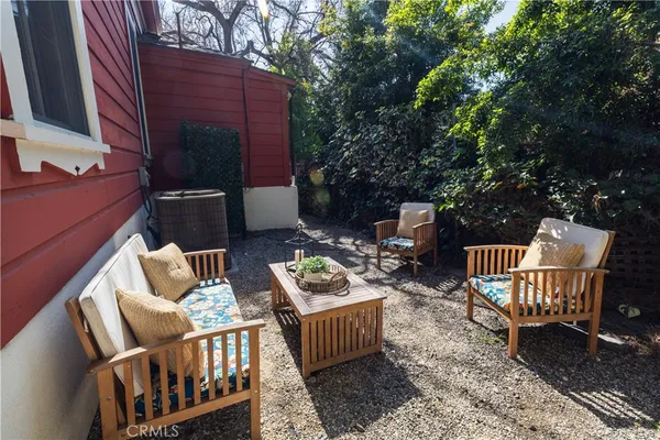 $2,100,000 | 703 Manzanita Avenue, Sierra Madre, CA 91024