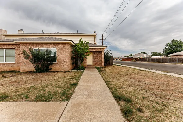 $1,500 | 3102 109th Street, Unit A, Lubbock, TX 79423