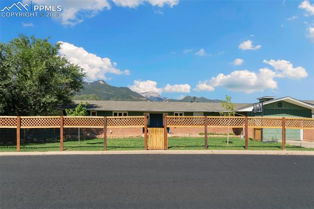 162 Clarksley Road Manitou Springs, CO 80829 - Photo 9 of 34 Gallery Image 9