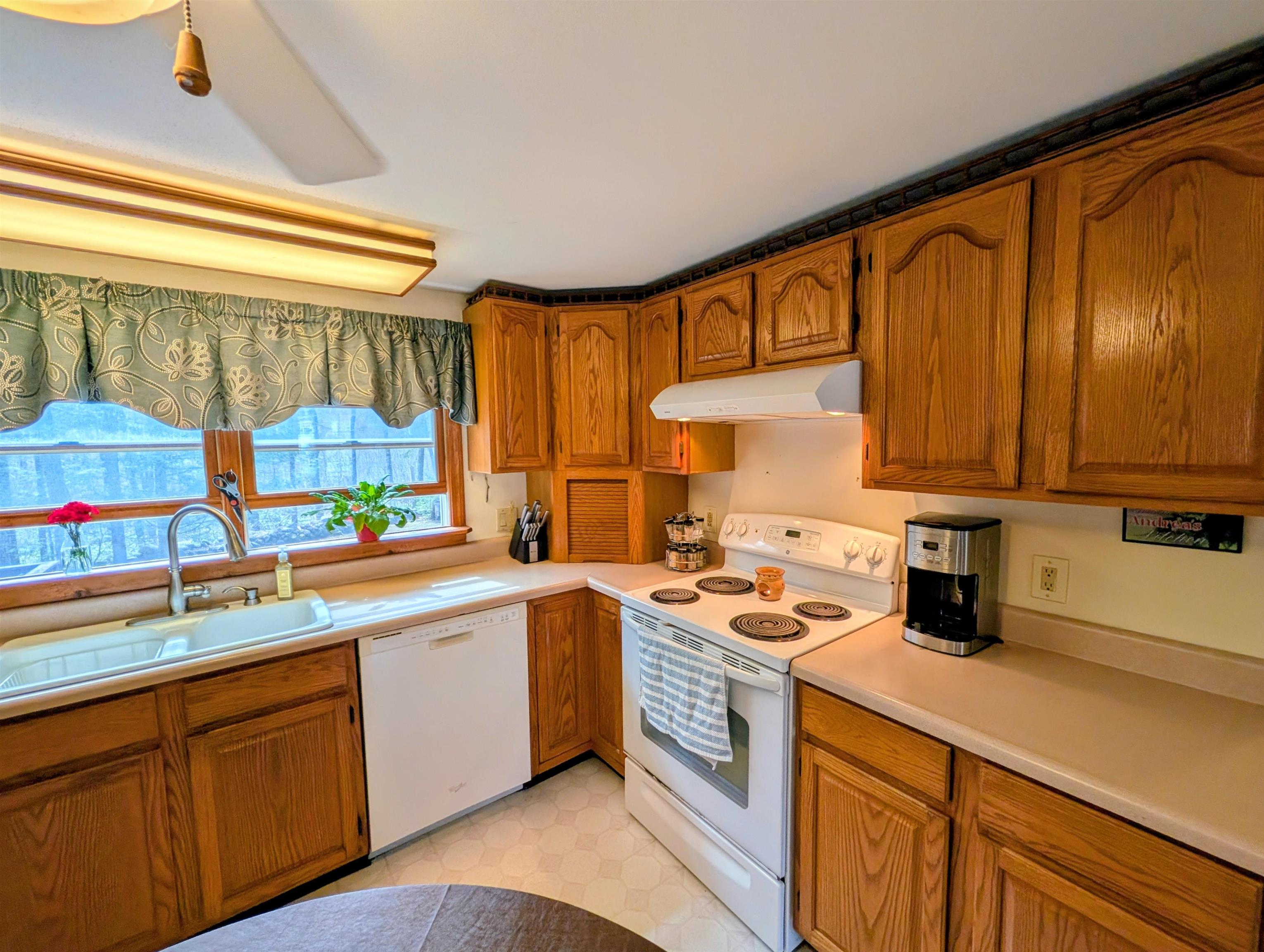 263 Cram Hill Road Lyndeborough, NH 03082 - Photo 6 of 50