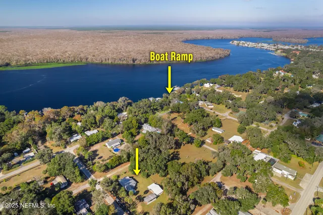 $375,000 | 200 1st Avenue, Welaka, FL 32193