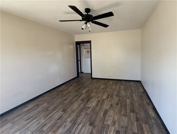 $1,250 | 321 South Wanda Drive, Kingsville, TX 78363