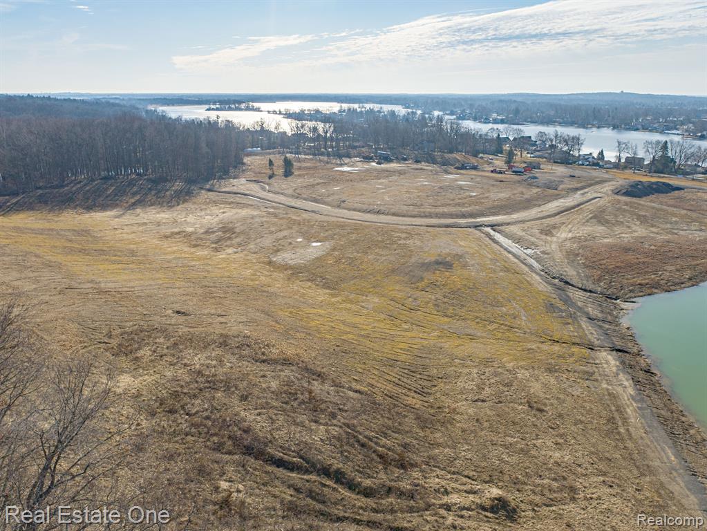 5 Park Ridge Road Oxford, MI 48371 - Photo 12 of 26 Gallery Image 12