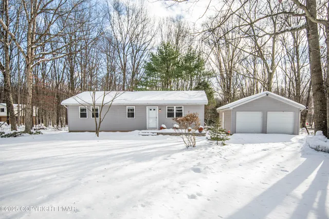 $299,000 | 518 Timothy Drive, Effort, PA 18330