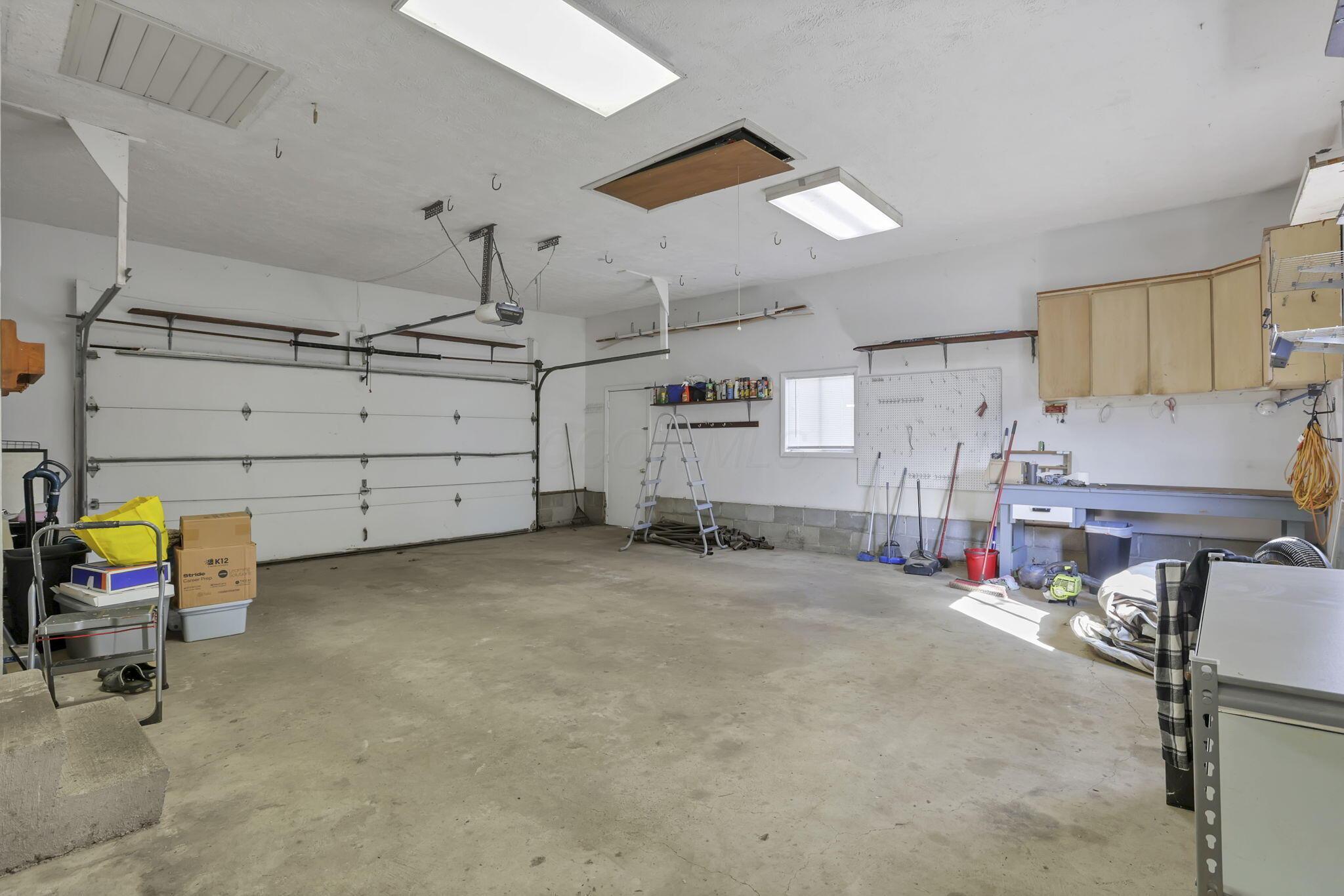 15770 Pleasant View Road Mount Vernon, OH 43050 - Photo 38 of 55 38-web-or-mls-0V3A0127