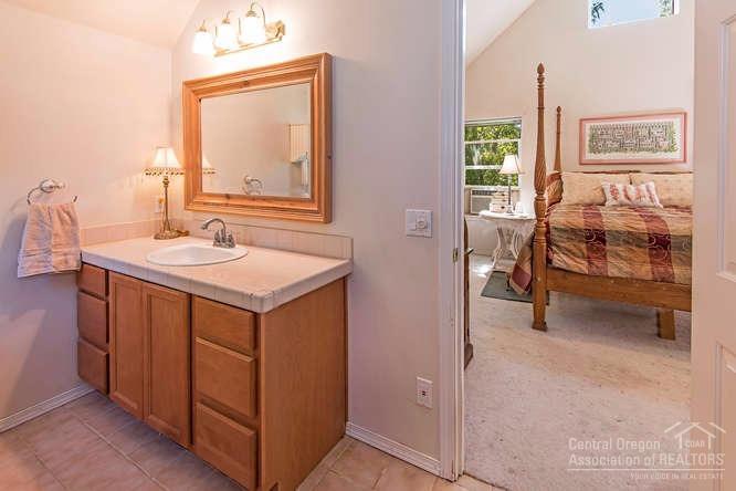 1680 Southeast Virginia Road Bend, OR 97702 - Photo 8 of 21 Additional Photo