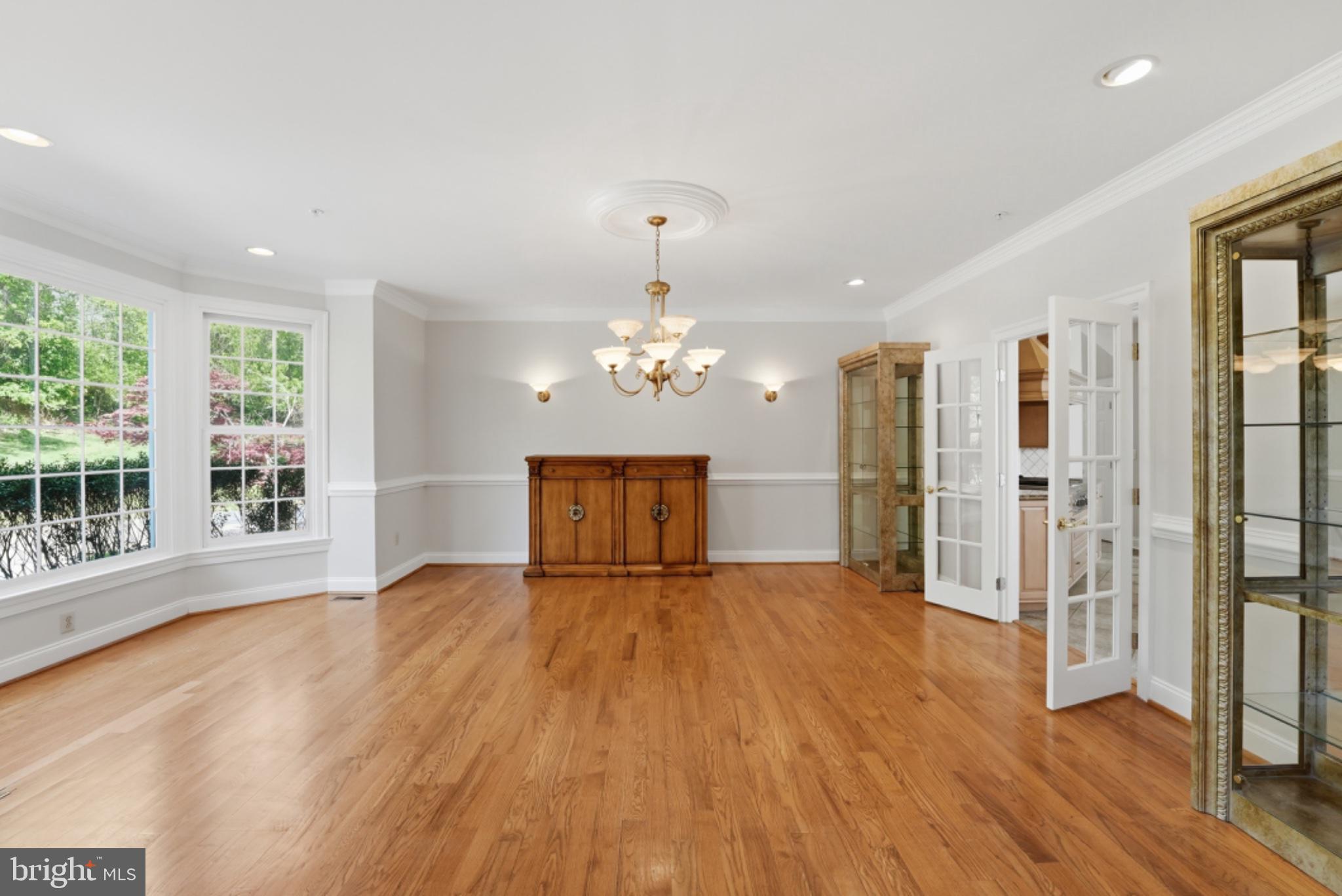 12705 Longwater Bowie, MD 20721 - Photo 12 of 89