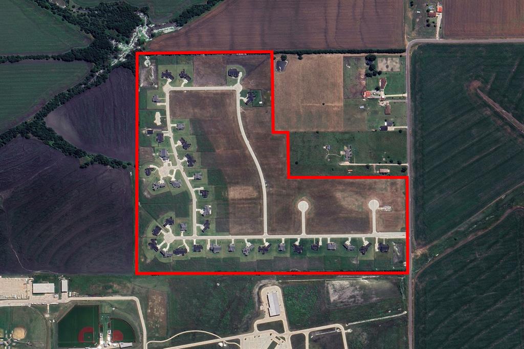 700 Colonial Court Nevada, TX 75173 - Photo 3 of 7 an outdoor space with wooden fence