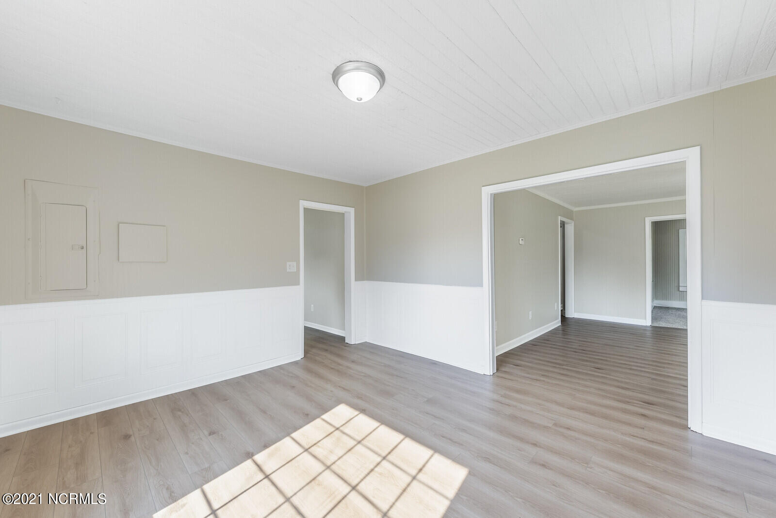 102 Tar Landing Road Holly Ridge, NC 28445 - Photo 11 of 28 11_Keller_Barry__DSC_0440_mls
