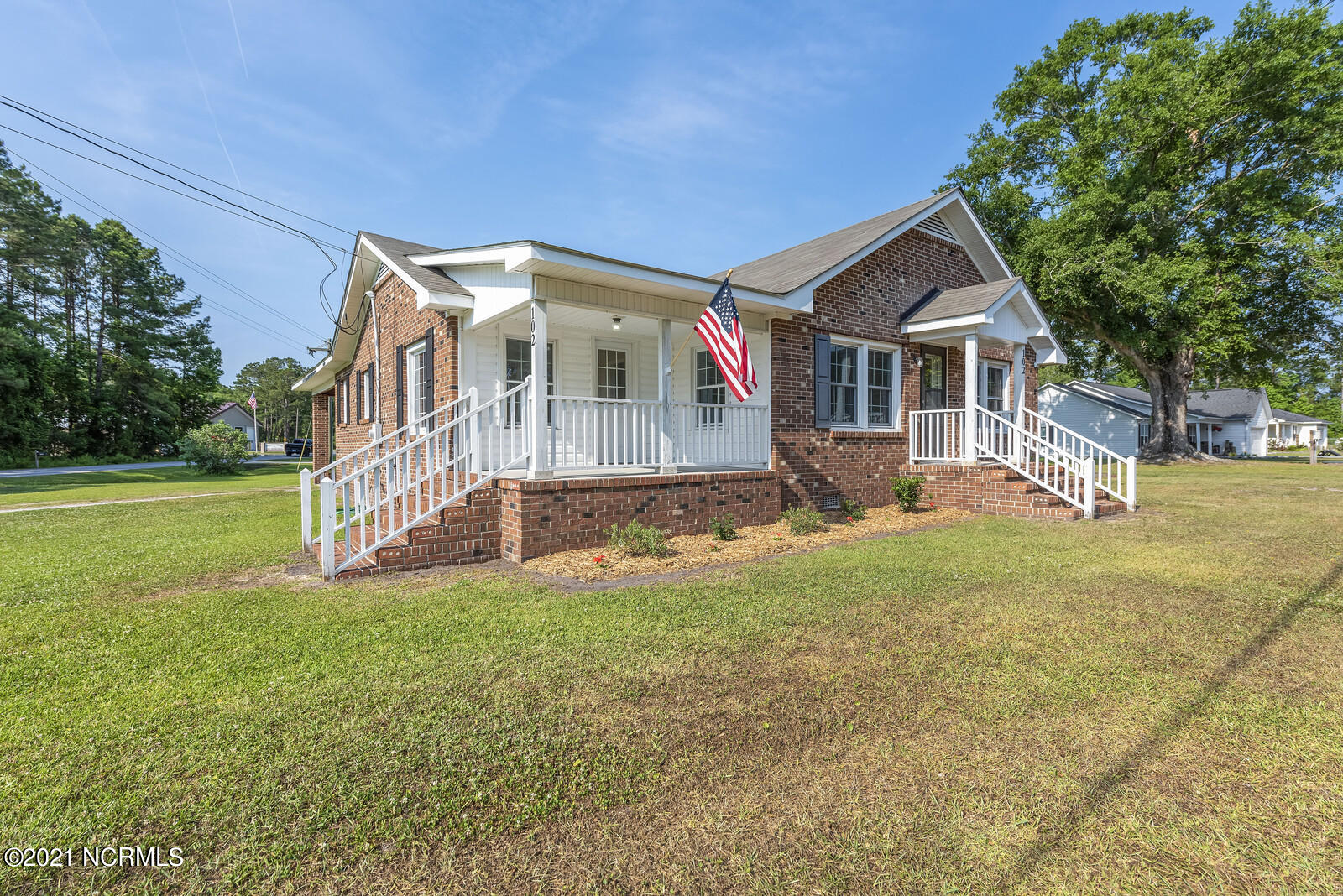 102 Tar Landing Road Holly Ridge, NC 28445 - Photo 2 of 28 02_Keller_Barry__DSC_0364_mls