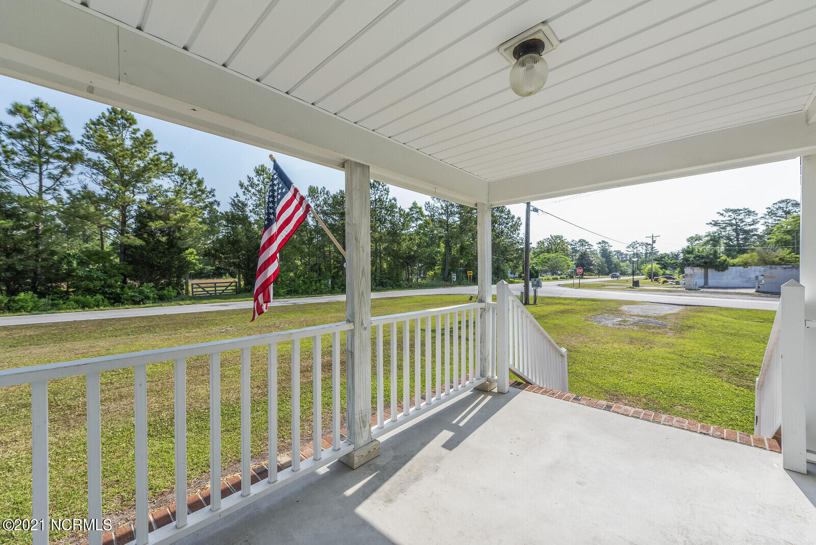 102 Tar Landing Road Holly Ridge, NC 28445 - Photo 5 of 28 04_Keller_Barry__DSC_0525_mls