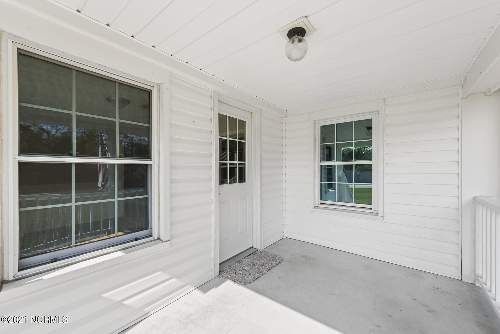 102 Tar Landing Road Holly Ridge, NC 28445 - Photo 6 of 28 05_Keller_Barry__DSC_0530_mls