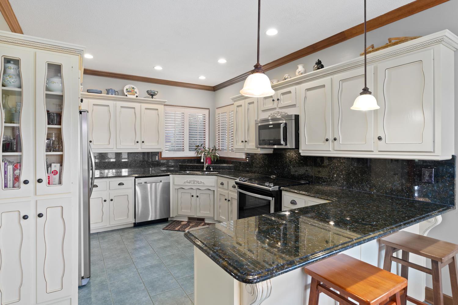 2204 Springlot Road Clarksville, TN 37043 - Photo 8 of 29 Gallery Image 8