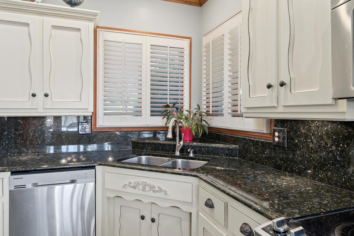 2204 Springlot Road Clarksville, TN 37043 - Photo 10 of 29 Gallery Image 10
