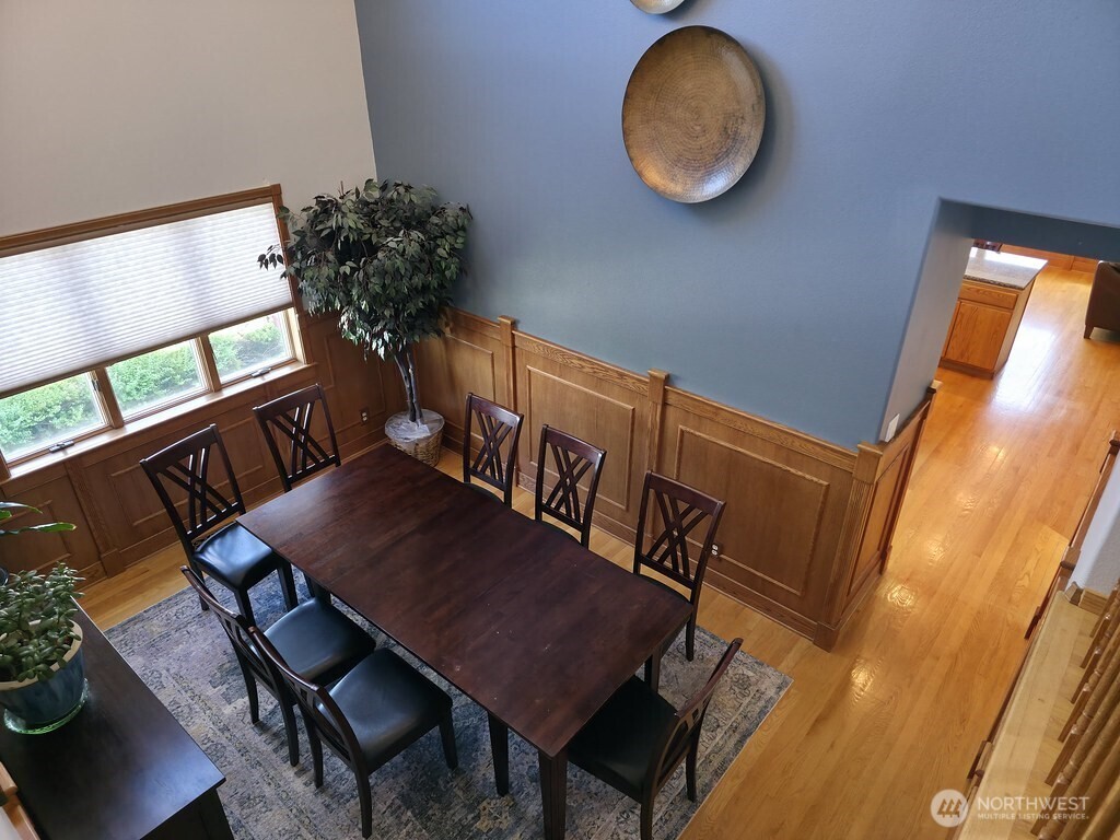 440 West Line Road Ephrata, WA 98823 - Photo 18 of 31 a view of a dining room with furniture and wooden floor