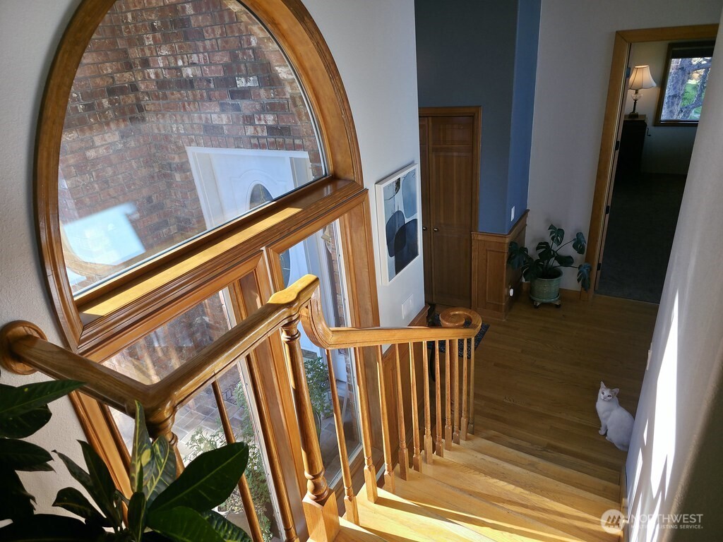 440 West Line Road Ephrata, WA 98823 - Photo 23 of 31 a view of an entryway with a front door
