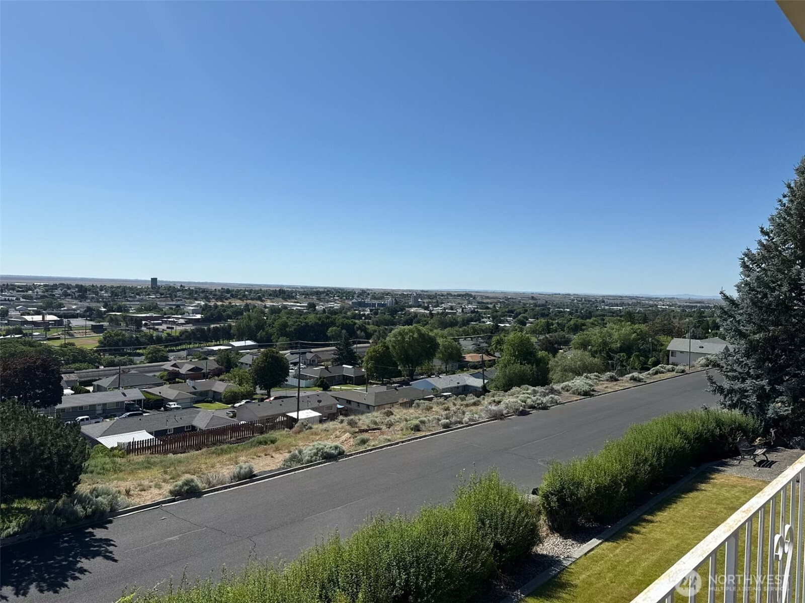 440 West Line Road Ephrata, WA 98823 - Photo 29 of 31 a view of a city