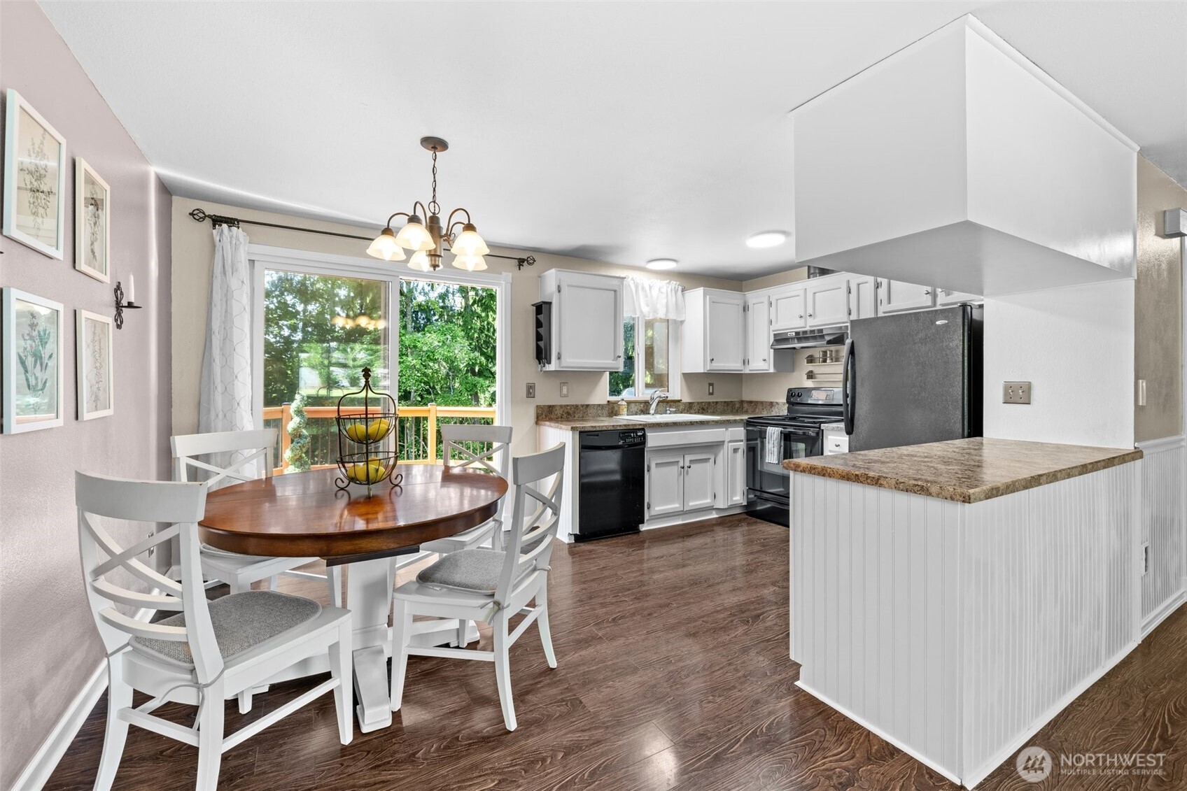 5629 146th Street Southwest Edmonds, WA 98026 - Photo 13 of 40 Gallery Image 13