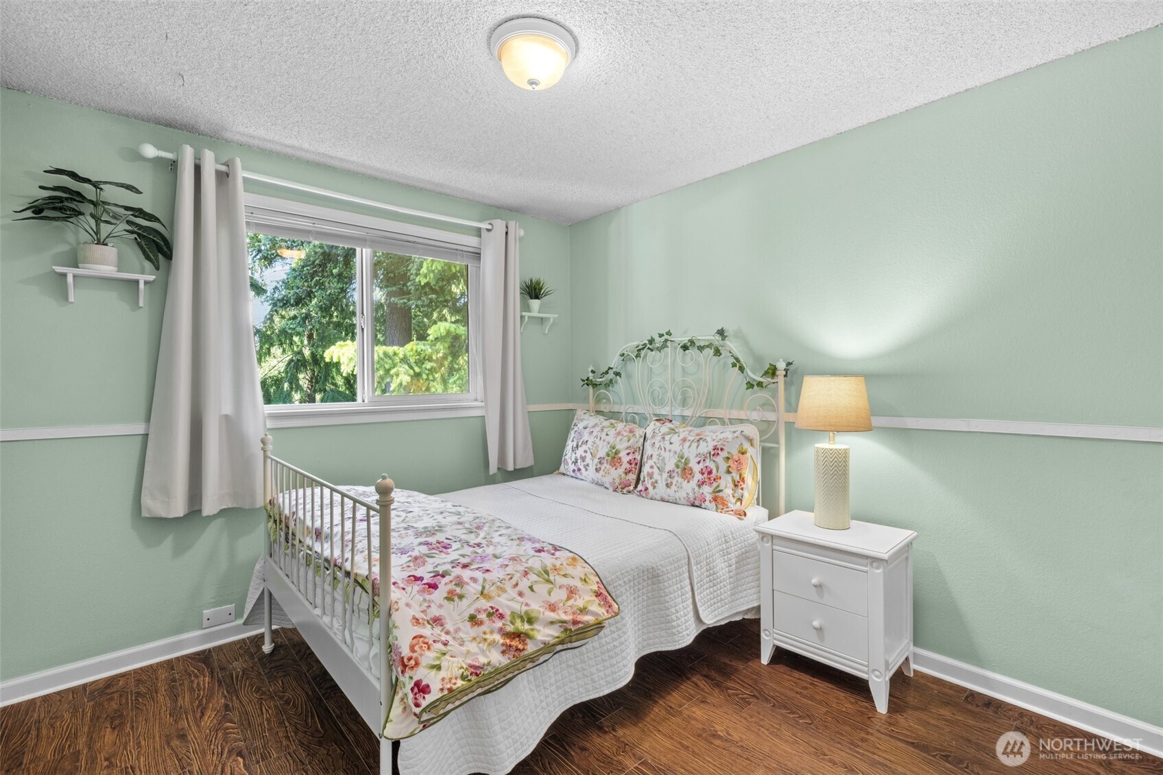 5629 146th Street Southwest Edmonds, WA 98026 - Photo 19 of 40 Gallery Image 19