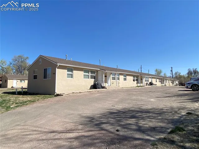 a view of a house with a outdoor space