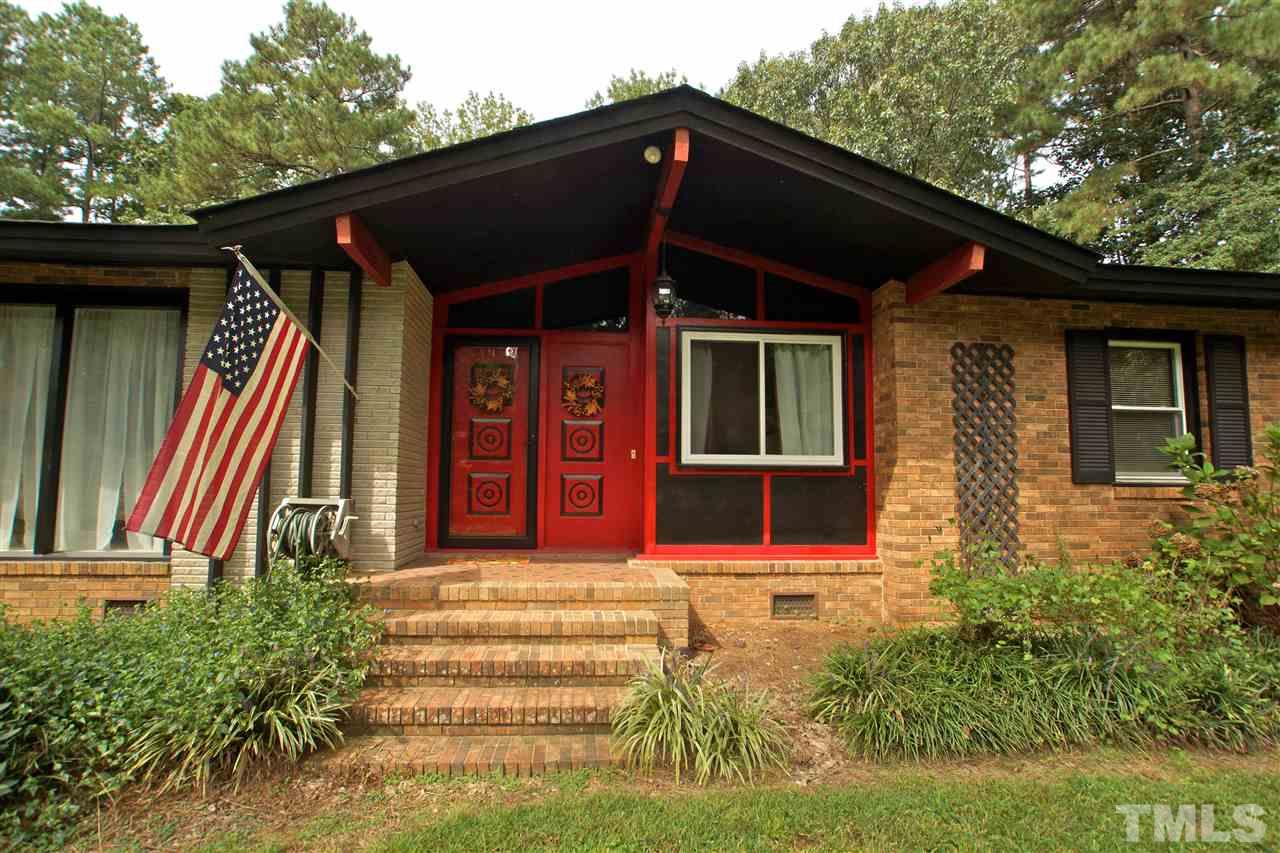 9449 Ferrell Road Zebulon, NC 27597 - Photo 3 of 28 Covered to protect your guests