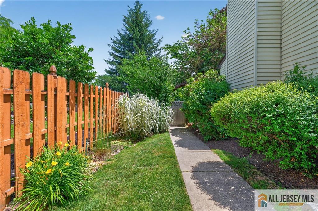 10 Krebs Road Plainsboro, NJ 08536 - Photo 3 of 43