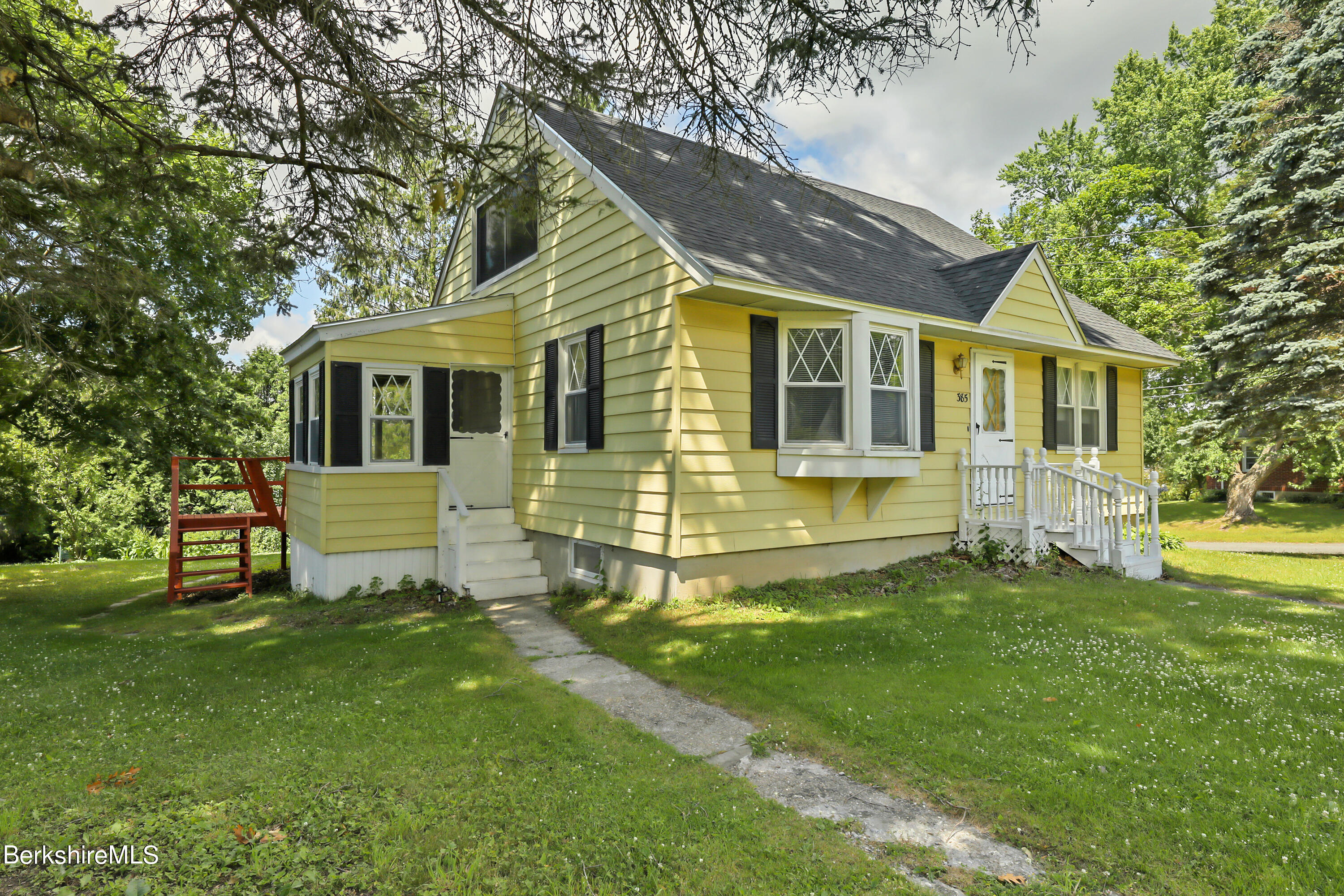 385 East Street Lee, MA 01238 - Photo 2 of 30 10 Exterior Front