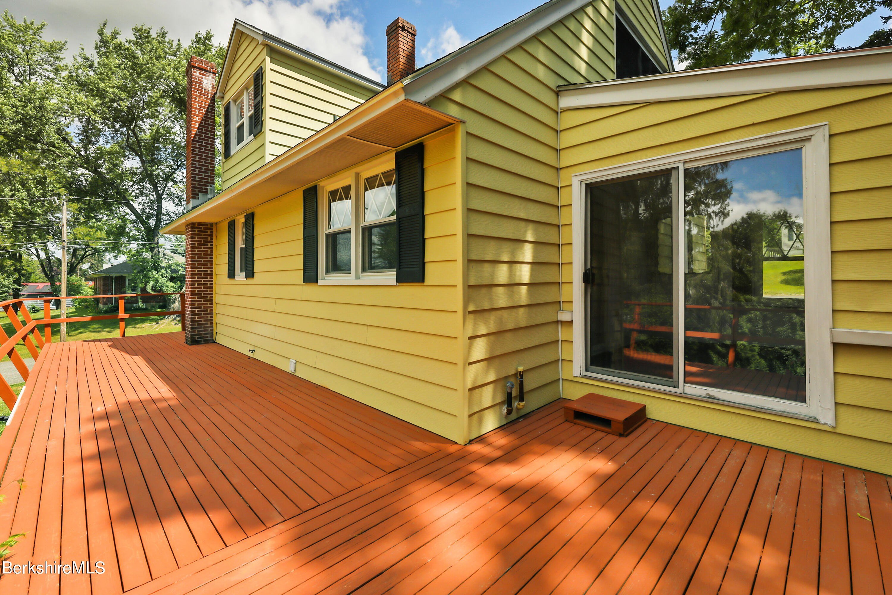 385 East Street Lee, MA 01238 - Photo 22 of 30 110 Back Porch