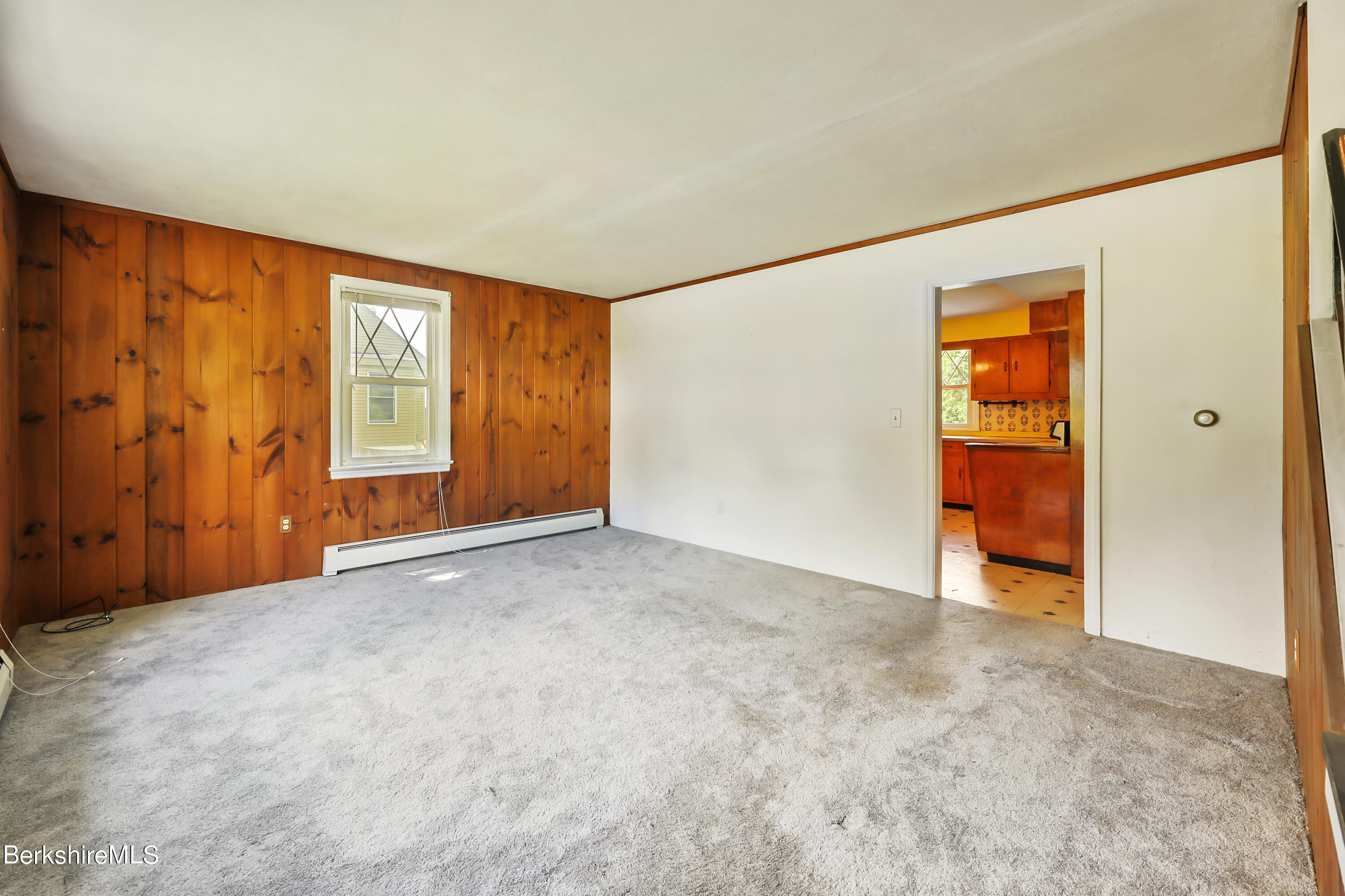 385 East Street Lee, MA 01238 - Photo 10 of 30 20 Living Room