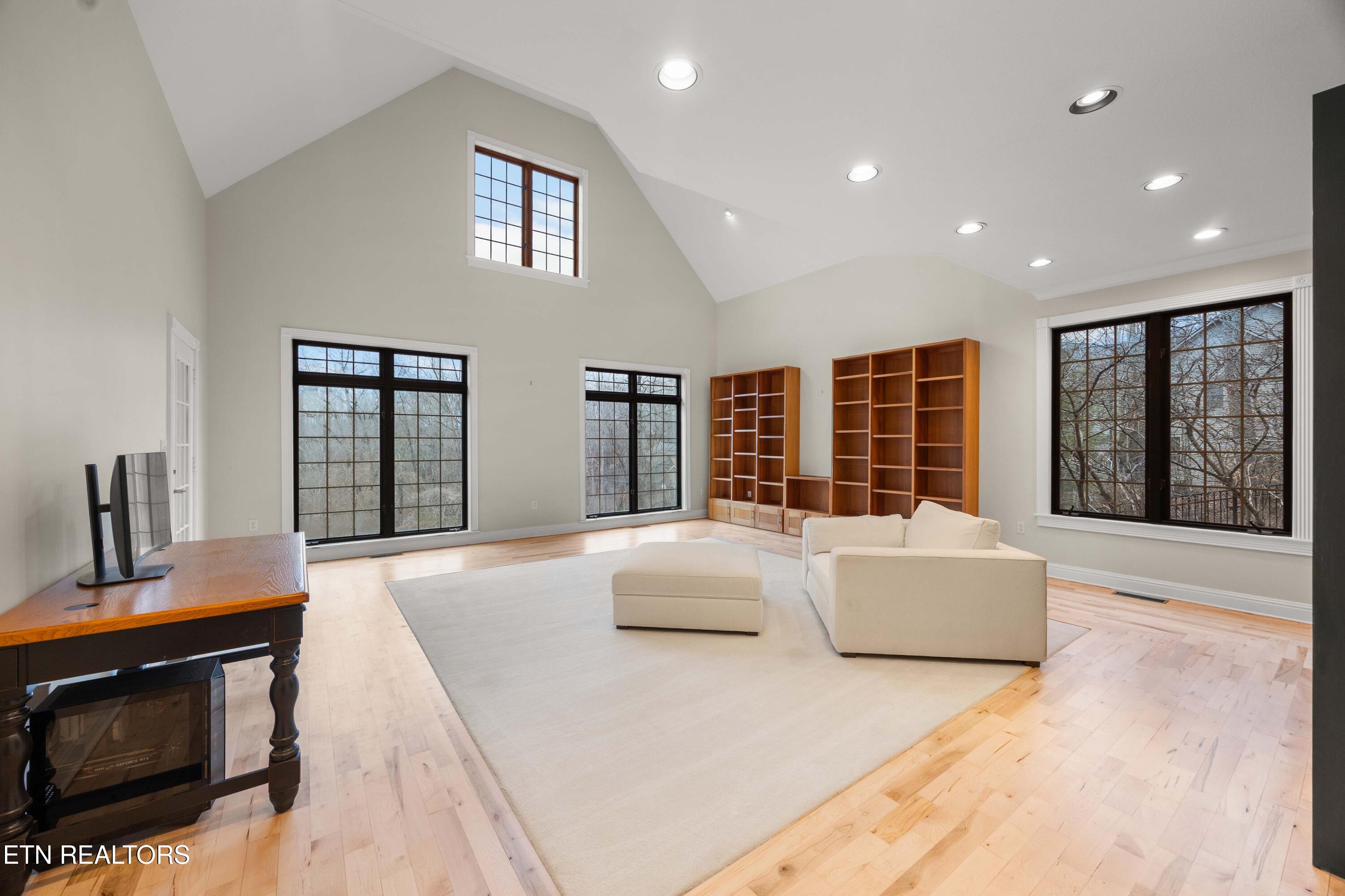 213 Whippoorwill Drive Oak Ridge, TN 37830 - Photo 14 of 42 5G4A3994