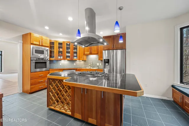 $729,900 | 213 Whippoorwill Drive, Oak Ridge, TN 37830