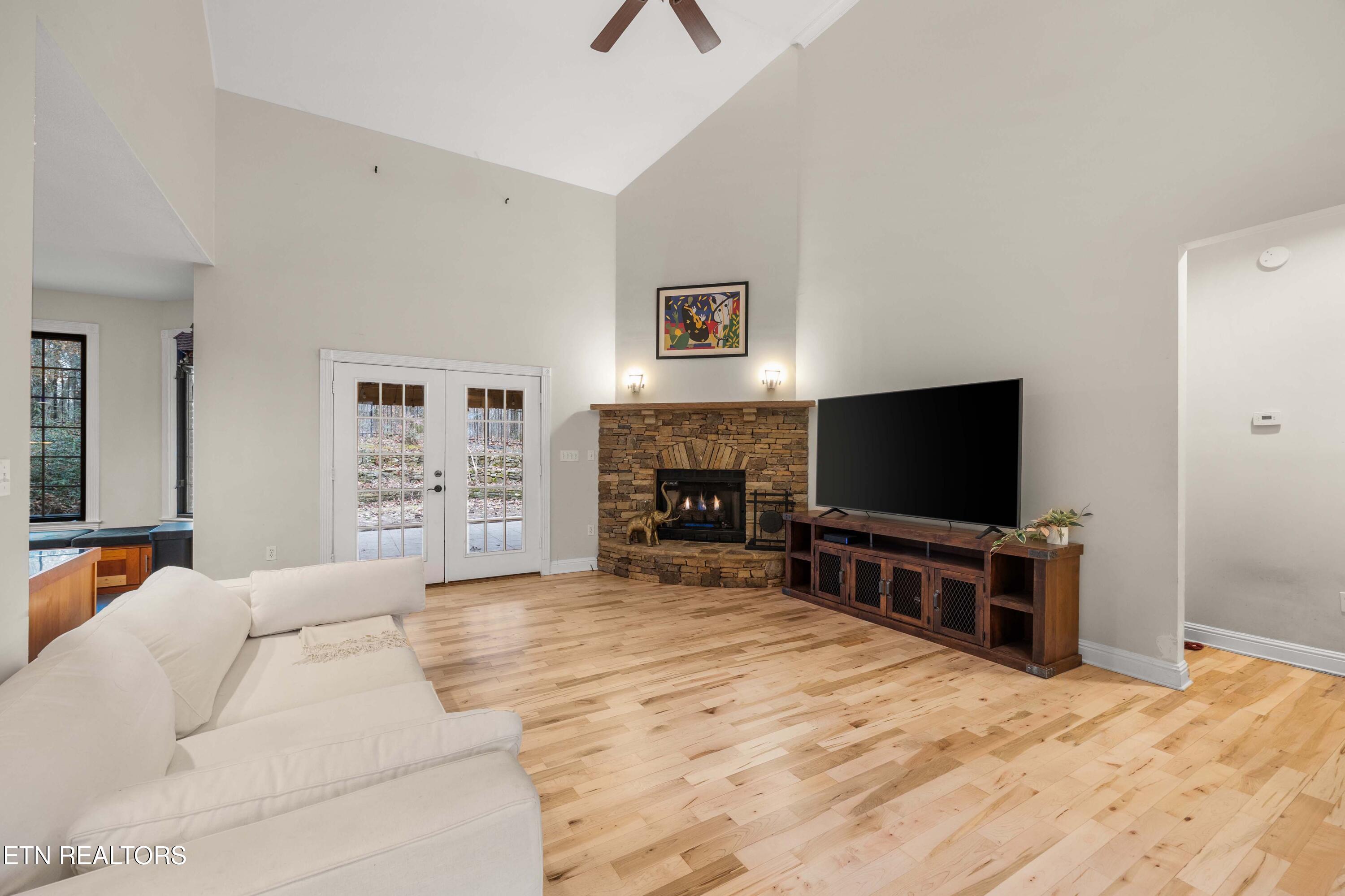 213 Whippoorwill Drive Oak Ridge, TN 37830 - Photo 19 of 42 5G4A4023