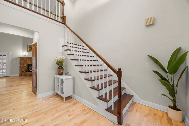 $729,900 | 213 Whippoorwill Drive, Oak Ridge, TN 37830