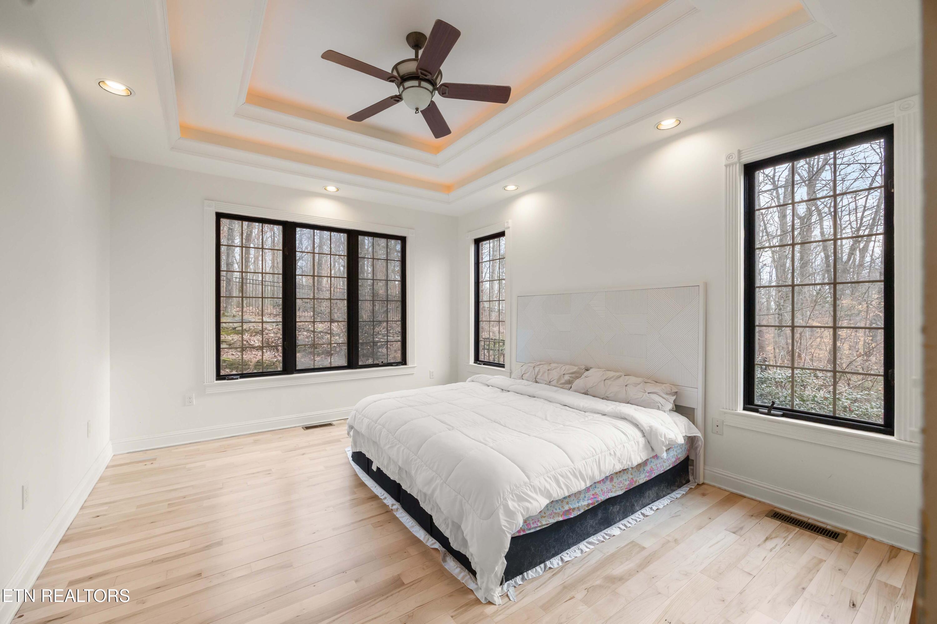 213 Whippoorwill Drive Oak Ridge, TN 37830 - Photo 7 of 42 5G4A3951