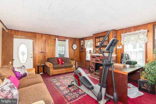 $139,900 | 111 West Chesapeake Avenue, Crisfield, MD 21817