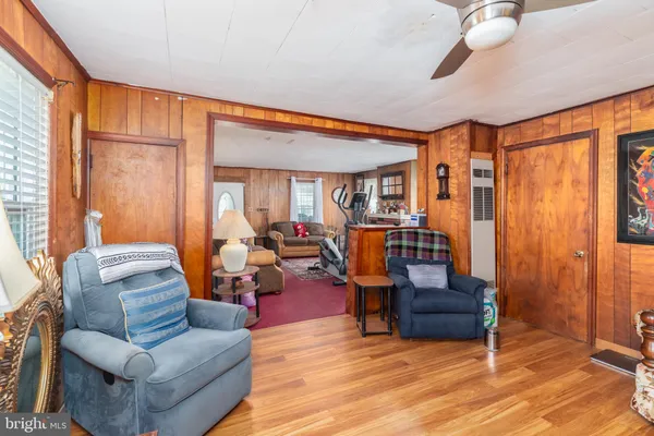 $139,900 | 111 West Chesapeake Avenue, Crisfield, MD 21817