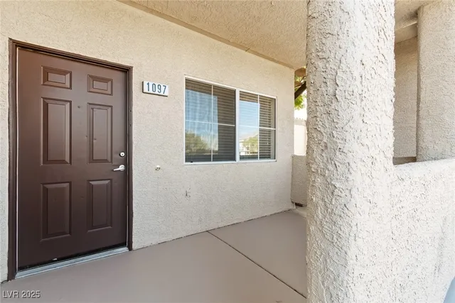 $1,675 | 5250 South Rainbow Boulevard, Unit 1097, Las Vegas, NV 89118