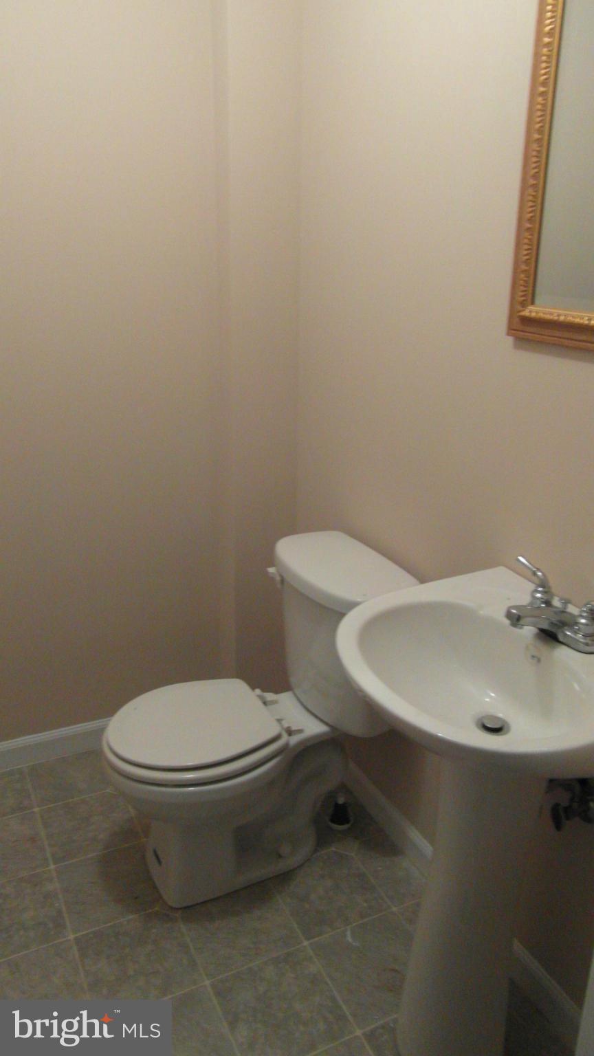 745 Seawall Road Baltimore, MD 21221 - Photo 29 of 29 Bath
